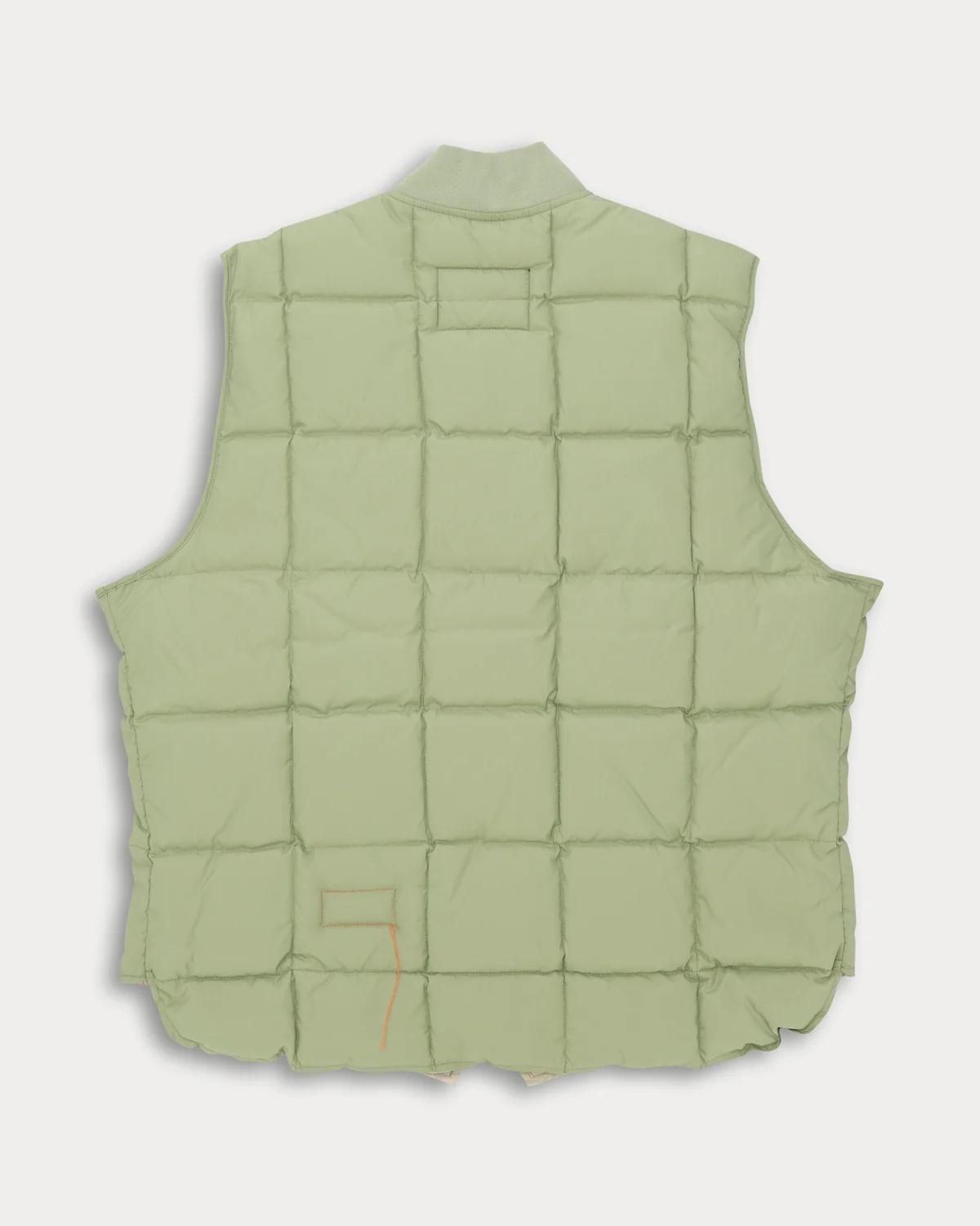VEST1-LEO02-LGR_2.jpg